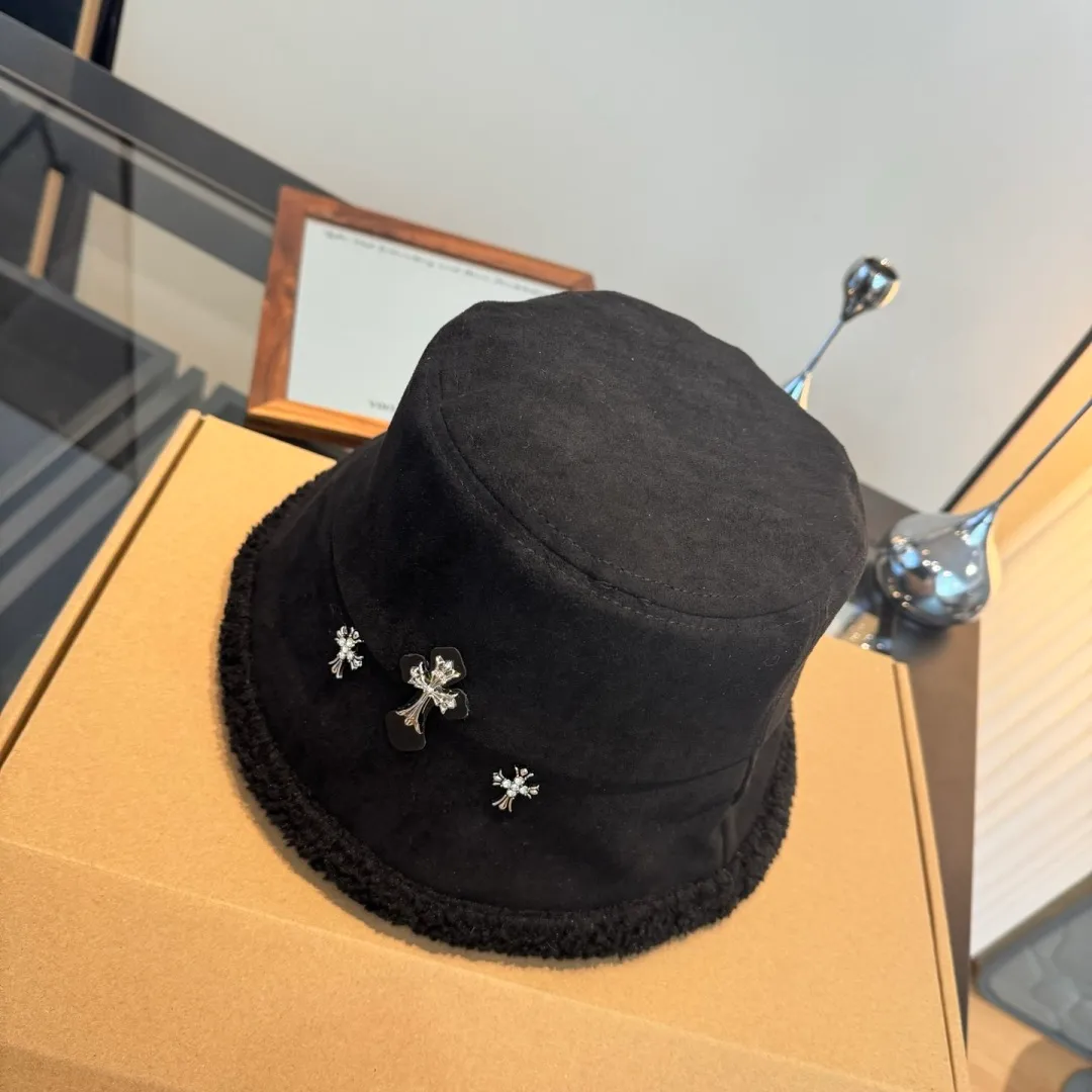 💰100¥ Croxin new wool bucket hat, foldable
